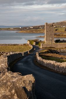 Irish Ruin, Muckinish Castle Tower Royalty Free Stock Images