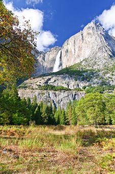 Yosemite Waterfall Royalty Free Stock Images