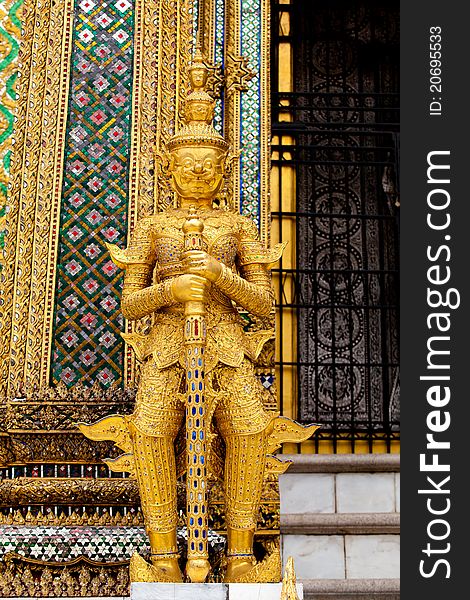 Giant At Wat Phra Kaew