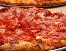 Pepperoni Pizza Royalty Free Stock Images