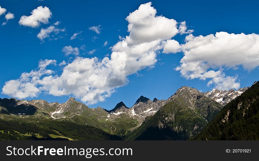 The clear sky of the alps