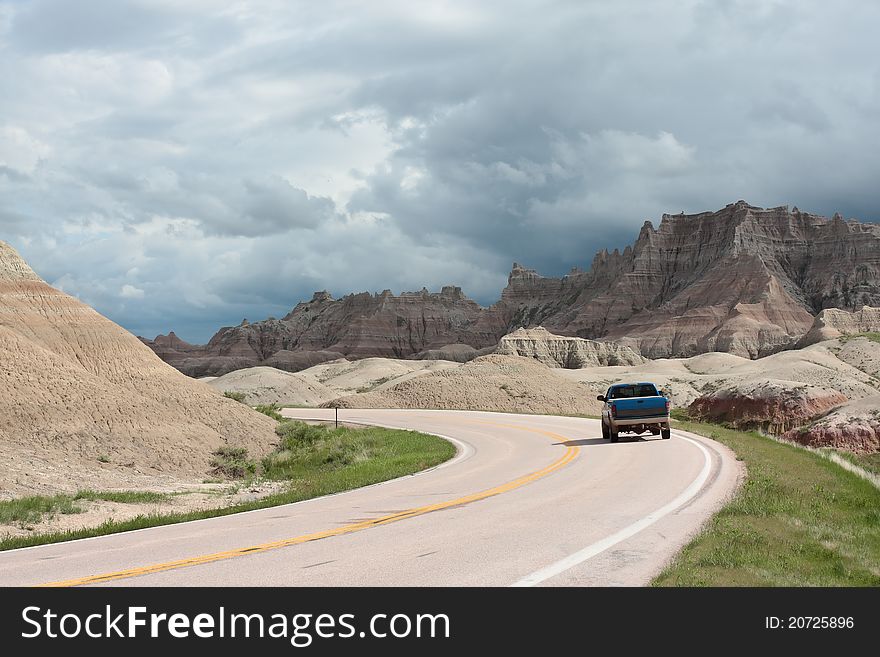 Road through the Badlands National Park in South Dakota