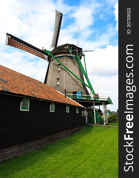 Quiet and Restful side or Back yard of the windmill. Quiet and Restful side or Back yard of the windmill