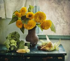 Sunflowers At A Window Stock Photography Sunflowers At A Window Stock Photography