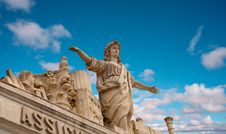 Statue On The Sky Royalty Free Stock Images Statue On The Sky Royalty Free Stock Images