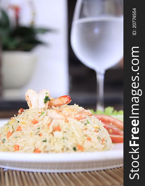 Fried rice with shrimp