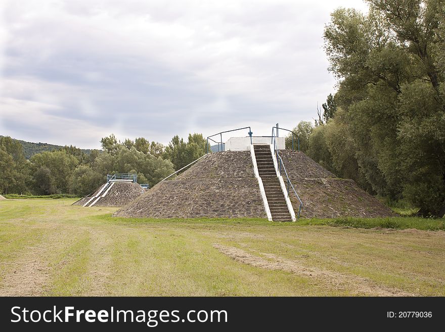 Water cistern