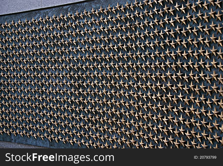 Four thousand gold stars stand proudly at the World War II Memorial in Washington D.C., each represents more than 100 soldiers of the 400,000 who died during the Second World War. Four thousand gold stars stand proudly at the World War II Memorial in Washington D.C., each represents more than 100 soldiers of the 400,000 who died during the Second World War.