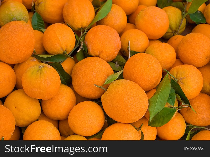 Mellow oranges at the market