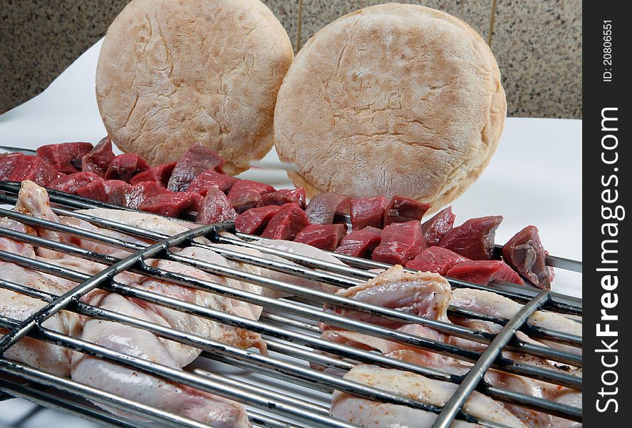 Grilled chicken and kebab with bread