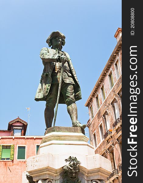 Monument to playwright Carlo Goldoni on Campo San Bartolomeo, Venice, Italy. Monument to playwright Carlo Goldoni on Campo San Bartolomeo, Venice, Italy