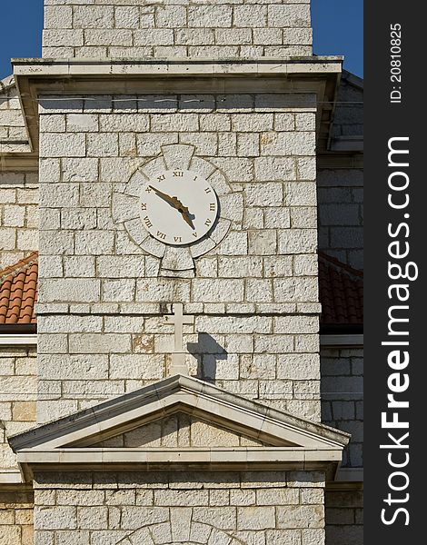 Clock tower in Pakostane