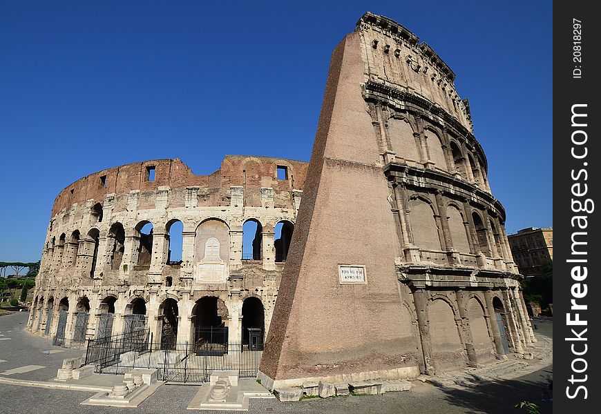 It is considered one of the greatest works of Roman architecture and Roman engineering. It is considered one of the greatest works of Roman architecture and Roman engineering.