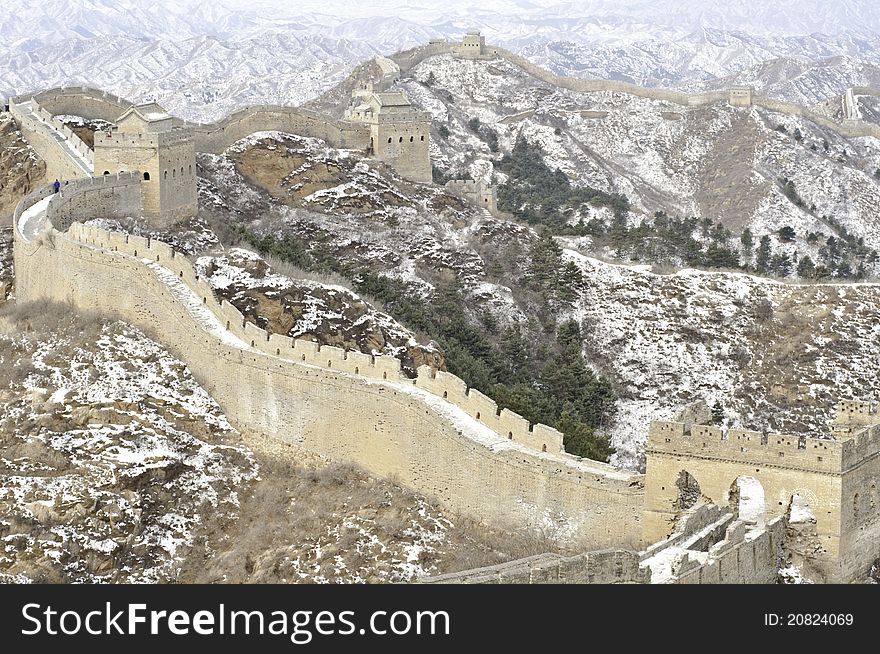 A section of the great wall of china in winter