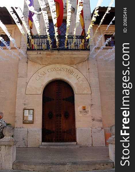 This is an picture of the doors of the Casa Consistorial in Alcudia, Spain. This is an picture of the doors of the Casa Consistorial in Alcudia, Spain.