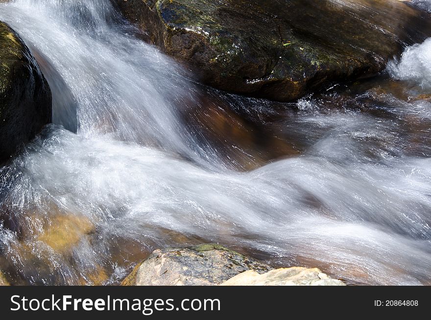 Trace the descent of the river, nature