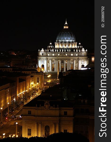 It shows a night-scene of the St Peter cathedral in Rome/Italy. It shows a night-scene of the St Peter cathedral in Rome/Italy.