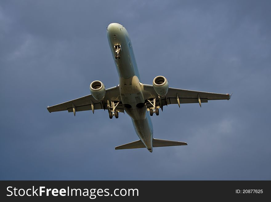 Aircraft Landing at YVR Vancouver BC at sunset.