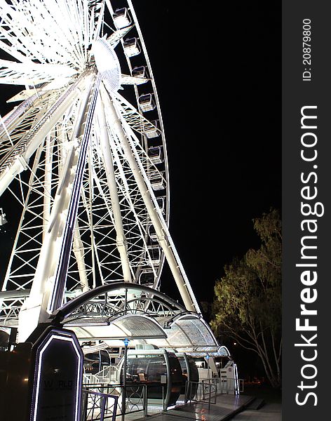 Great wheel of perth. photo taken at the edge of the night and the strobelight give the projection of perth greatness to people who see it