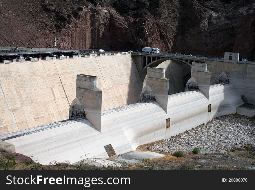 A picture of Hoover Dam.