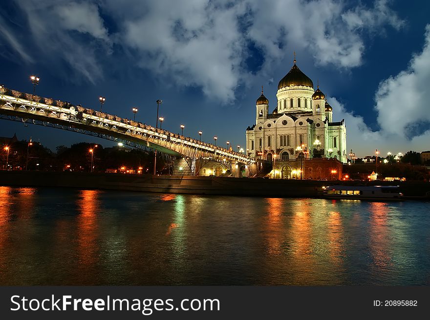 Night view of the Moskva River and the Christ the Savior Cathedral, Moscow, Russia