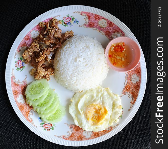 Fried Pork with Garlic Pepper