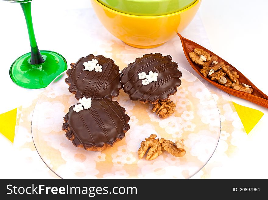 Walnut-chocolate cookies with marzipan flower