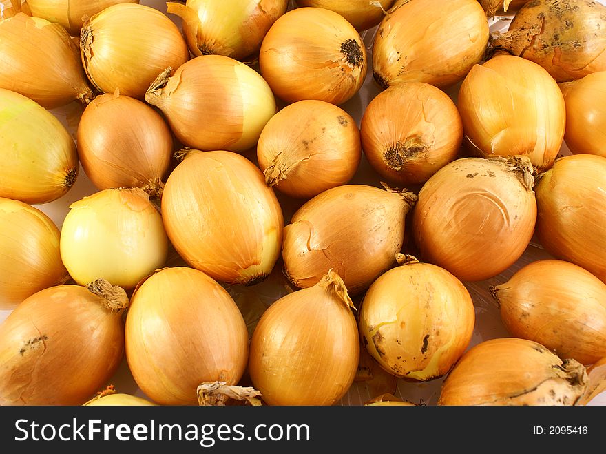 Photo of regular brown onions