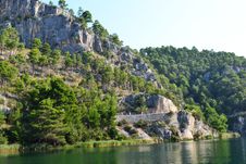Mountainous Landscape Crossed By The River Royalty Free Stock Images Mountainous Landscape Crossed By The River Royalty Free Stock Images