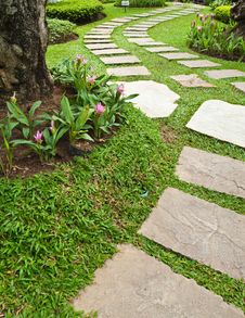 Stone Walkway Royalty Free Stock Image Stone Walkway Royalty Free Stock Image