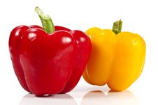 Red And Yellow Bell Pepper Royalty Free Stock Photos Red And Yellow Bell Pepper Royalty Free Stock Photos