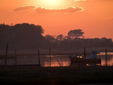 Boats In An Amazing Sunset Royalty Free Stock Photos Boats In An Amazing Sunset Royalty Free Stock Photos
