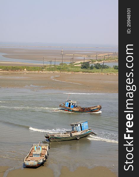 Fishing boats sailing in the water in northern china