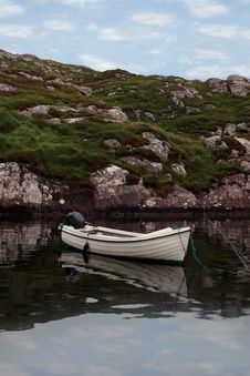 Fishing Boat In A Scenic Bay Royalty Free Stock Photos Fishing Boat In A Scenic Bay Royalty Free Stock Photos