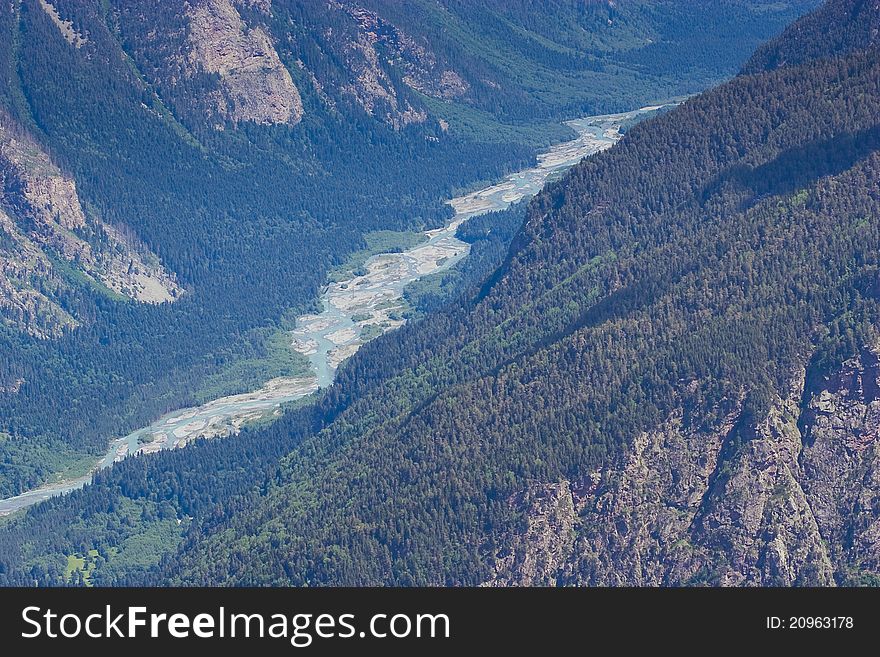 High resolution image of river in mountains
