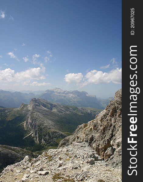 Image of one of the more interesting mountings in the Dolomites.