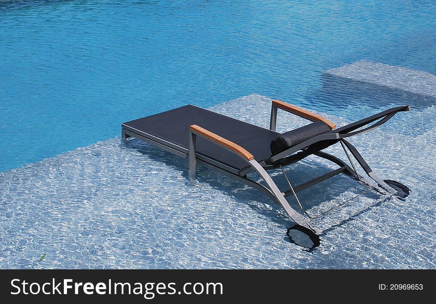 An outdoor pool bed in the swimmig pool. An outdoor pool bed in the swimmig pool.