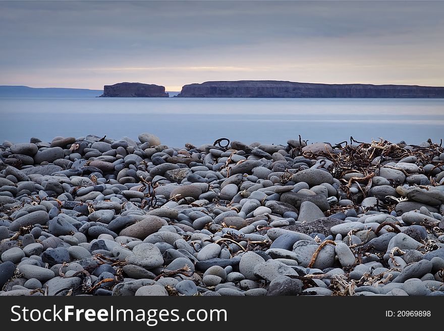 Iceland: Pebbly Beach