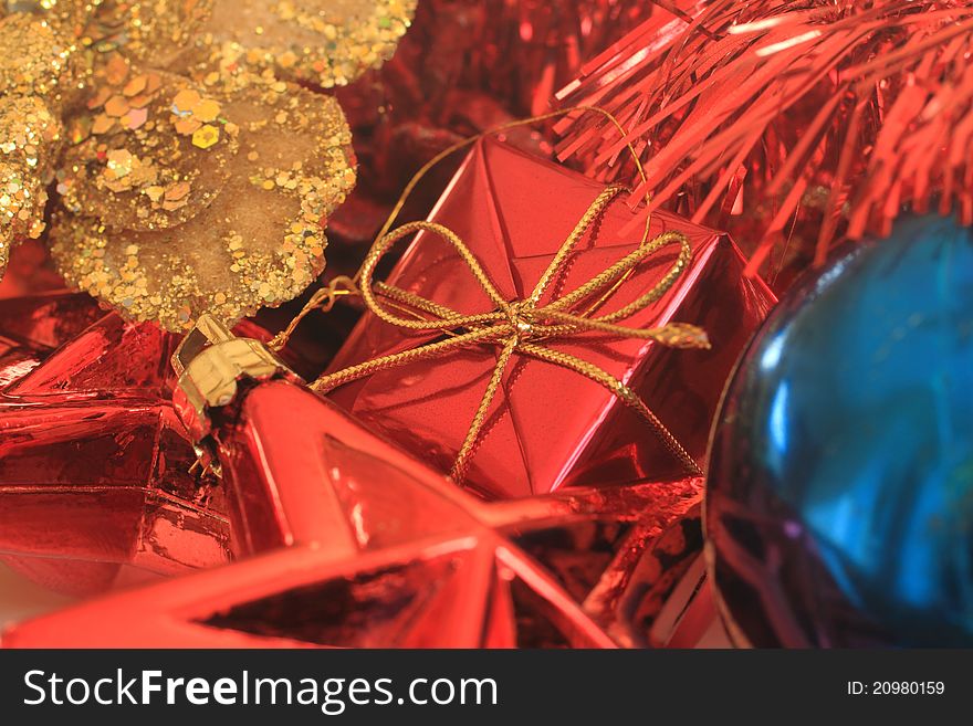 An abstract Christmas image featuring colorful Christmas decorations.