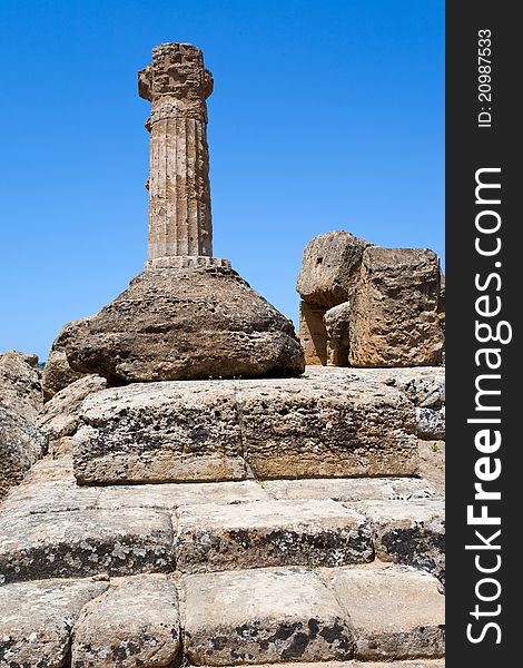 Dorian column of Temple of Heracles in Valley of the Temples in Agrigento, Sicily. Dorian column of Temple of Heracles in Valley of the Temples in Agrigento, Sicily