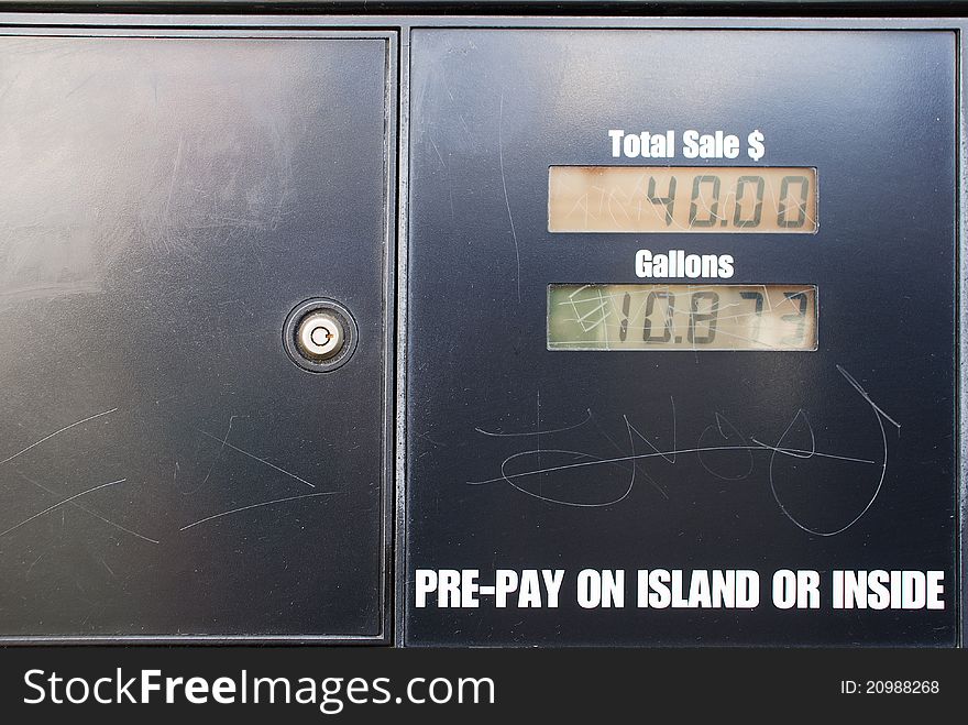 Price and gallons readout on an american fuel pump. Price and gallons readout on an american fuel pump.