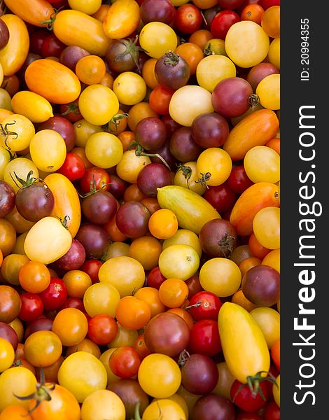 Colorful tomatoes for sale at a farmer's market
