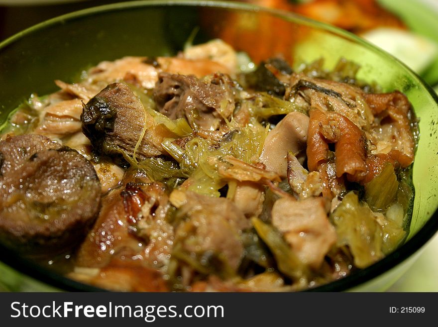 Chinese cabbage & pork trotter stew