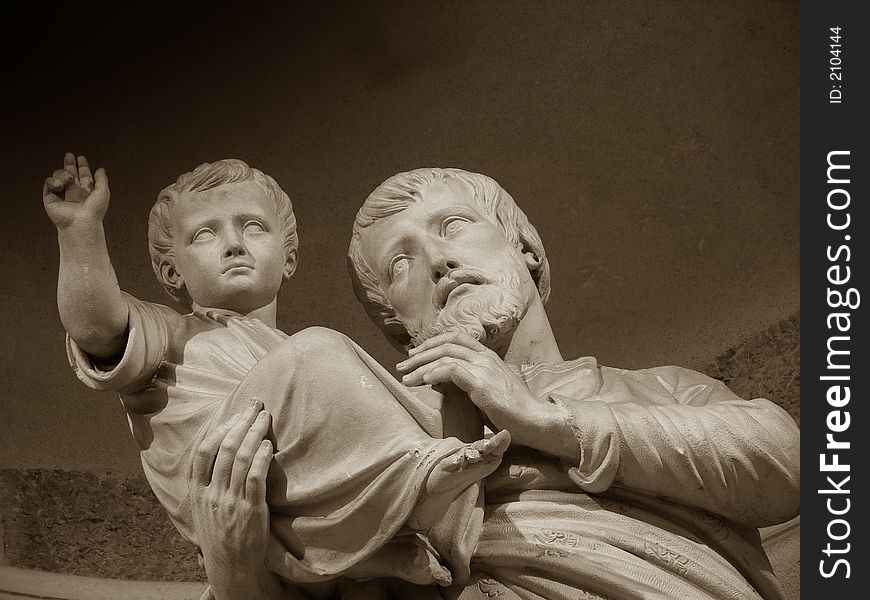 Statue of the son and father