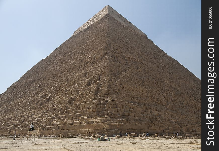 Overview of the pyramid of kefren in giza, Egypt. Overview of the pyramid of kefren in giza, Egypt