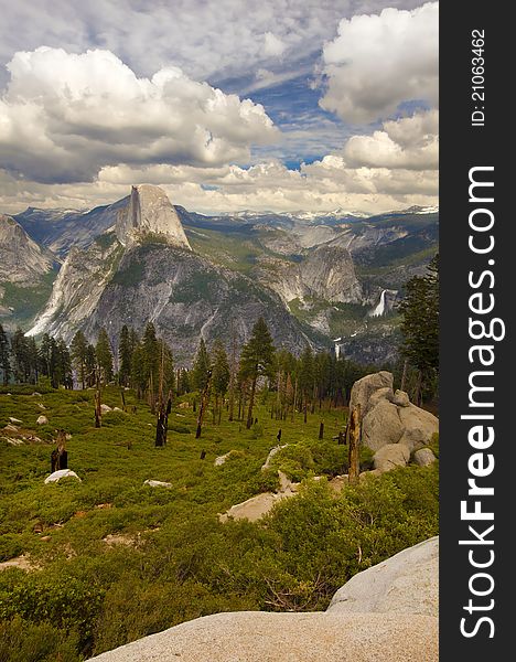 Half Dome view from Glacier point at Yosemite national park.