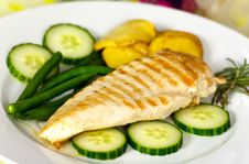 Stock Photo: Grilled Chicken Breast With Green Bea Royalty Free Stock Photos Stock Photo: Grilled Chicken Breast With Green Bea Royalty Free Stock Photos