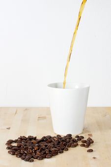 Coffee Beans And Cup Royalty Free Stock Images Coffee Beans And Cup Royalty Free Stock Images