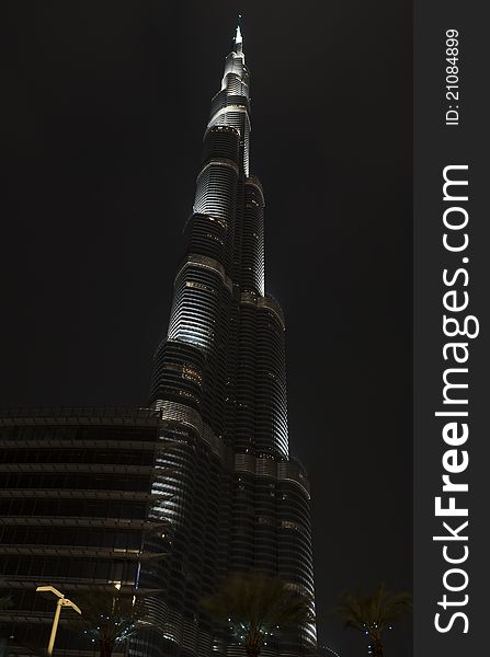 The Burj Khalifa at night with lighting