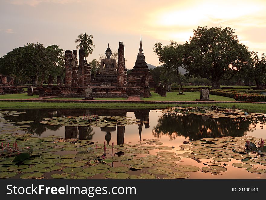 The reflex of buddha, take photo from Thailand